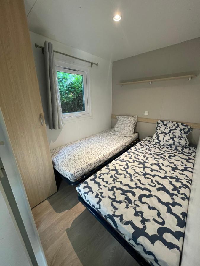 Mobil-Home Au Pied Du Luberon La Roque-d'Antheron Ngoại thất bức ảnh