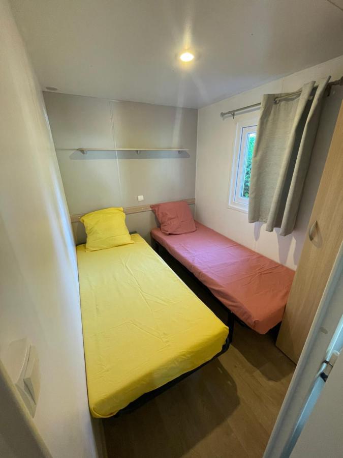 Mobil-Home Au Pied Du Luberon La Roque-d'Antheron Ngoại thất bức ảnh