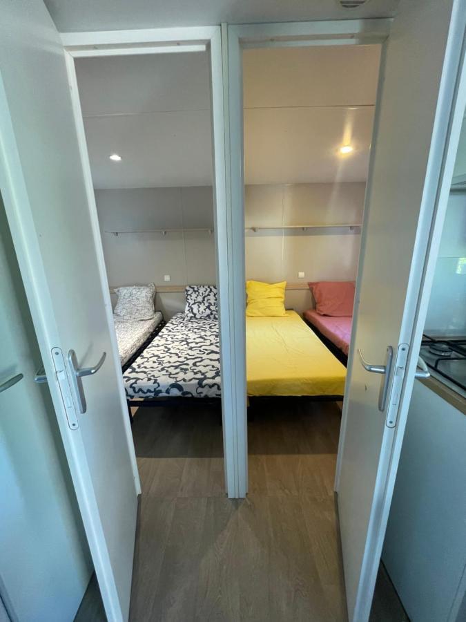 Mobil-Home Au Pied Du Luberon La Roque-d'Antheron Ngoại thất bức ảnh