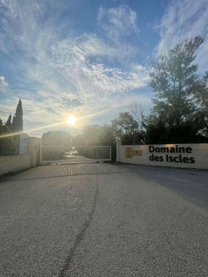 Mobil-Home Au Pied Du Luberon La Roque-d'Antheron Ngoại thất bức ảnh